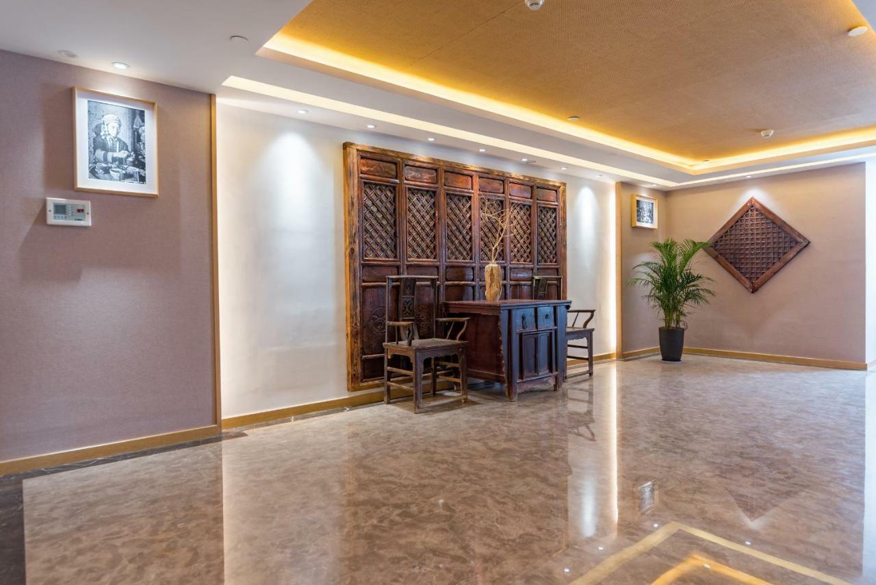 Yunxianju Tea Culture Theme Hotel Kunming Exterior photo